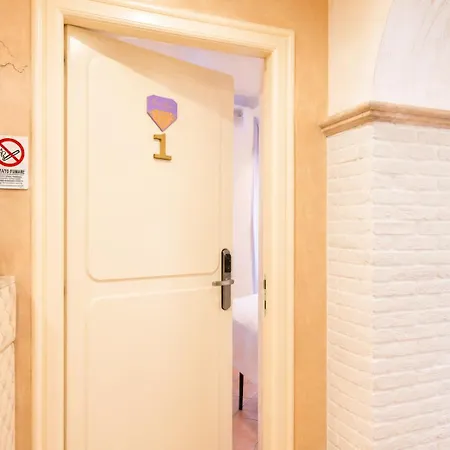 Domus Premuda Oda ve Kahvaltı Roma