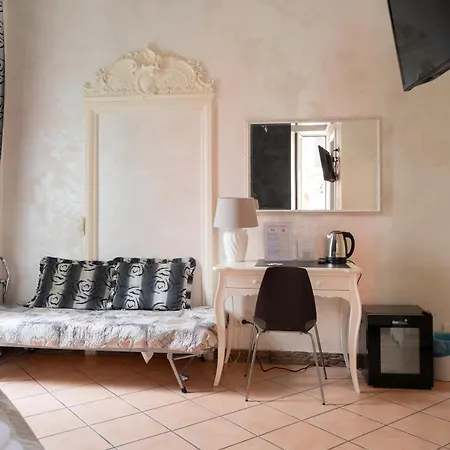 Domus Premuda 4* Рим